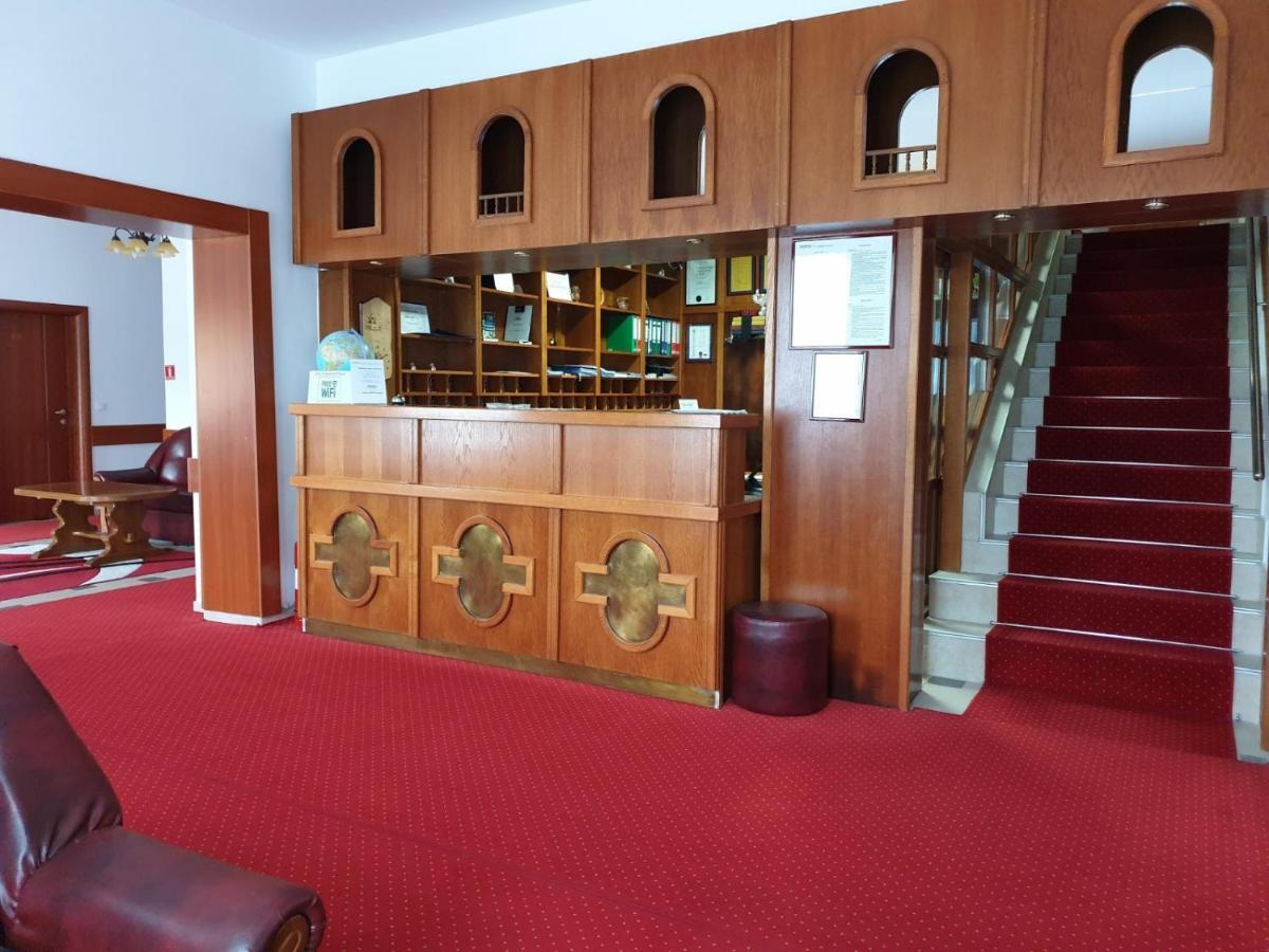 Hotel Mirni Kutak Otocac Luaran gambar